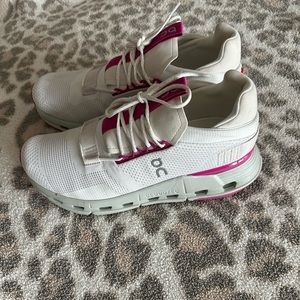 Women’s ON Cloudnova Running Shoes